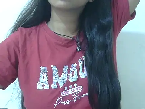 cute momo love online show from June 2026 06:16:02 AM