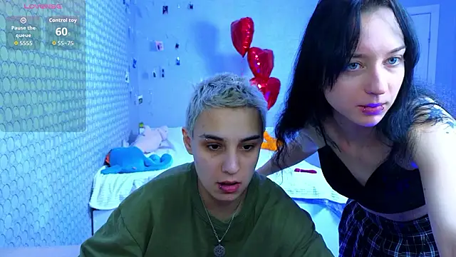 LuxuryLoverss online show from March 2026 11:12:01 AM