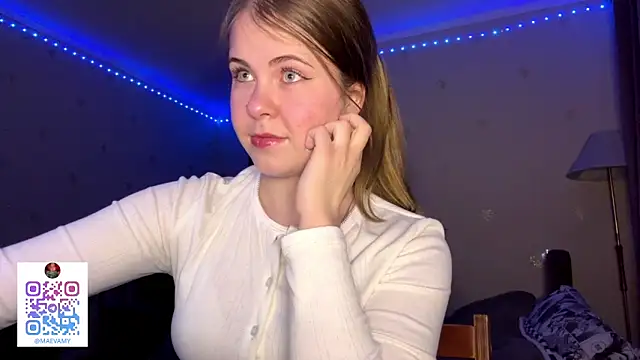 Amy Maev online show from March 2026 04:12:01 PM