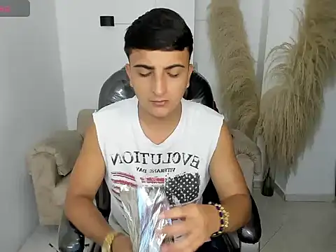 oliver kooper21 online show from February 2026 12:15:01 PM