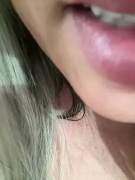 Nanda loiragostosa online show from May 2026 06:13:02 PM