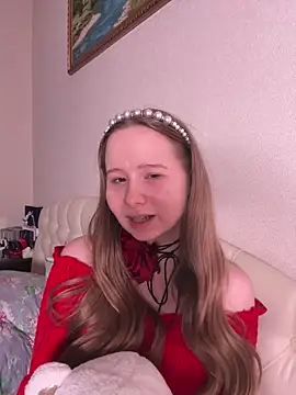 cutefoxieee online show from May 2026 07:10:02 PM