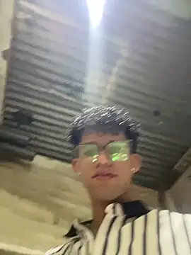 Stickmendez online show from March 2026 04:07:02 AM