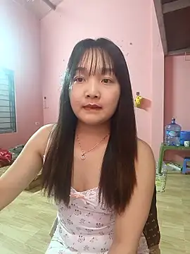 Myna5790 online show from April 2026 02:36:02 PM