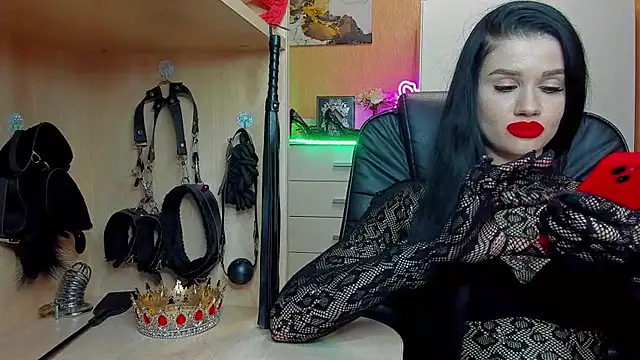 KristiTopxx online show from February 2026 10:33:01 PM