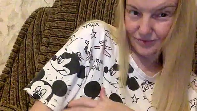 Snapshot of Bella_soulmate chatting on July 2026 06:45:02 PM Bella soulmate online show from July 2026 06:45:02 PM
