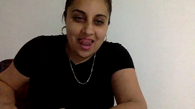 I amXenox online show from April 2026 05:13:02 PM