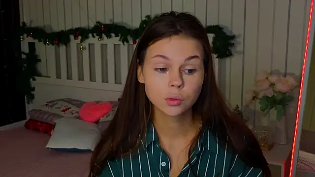 EarthaLevra online show from March 2026 09:07:01 PM