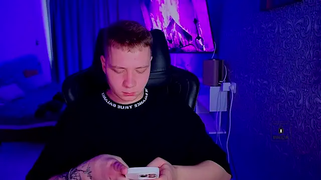 Karl Night  online show from May 2026 06:53:01 AM