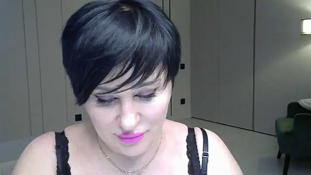 Kleotempt online show from April 2026 11:44:01 PM