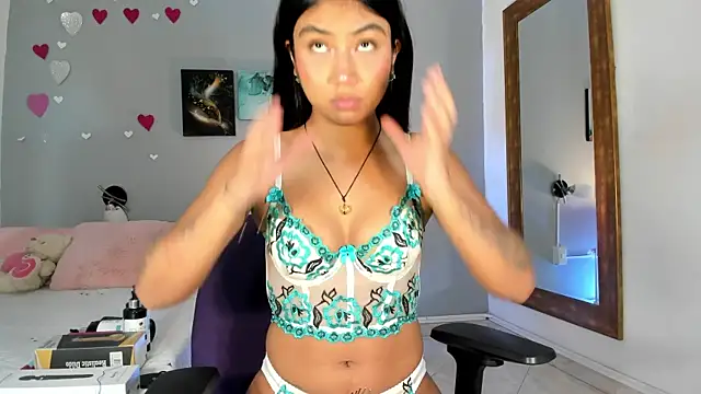 KimTaylorW online show from March 2026 08:26:01 PM