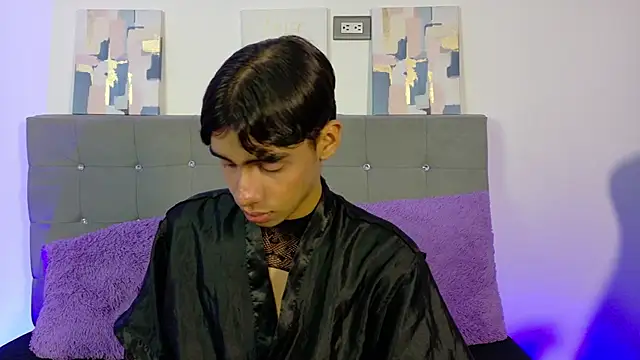 Snapshot of Eros_Lux chatting on June 2026 02:05:01 PM Eros Lux online show from June 2026 02:05:01 PM