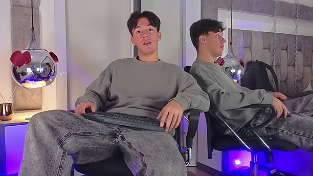 Austin Reedss online show from April 2026 12:50:01 PM