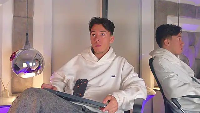 Austin Reedss online show from April 2026 12:30:02 PM