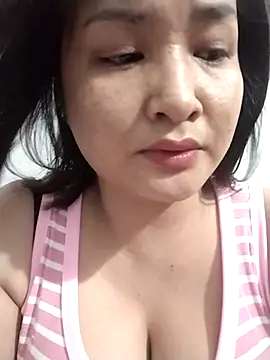 Snapshot of Jeassi-sica01 chatting on June 2026 02:07:02 PM Jeassi-sica01 online show from June 2026 02:07:02 PM