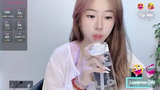 Snapshot of Baixi-01 chatting on June 2026 04:28:01 AM Baixi-01 online show from June 2026 04:28:01 AM