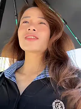 Mia-lp online show from April 2026 01:31:02 AM