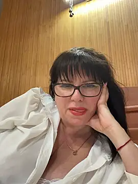 Snapshot of expensive_lady chatting on May 2026 06:15:02 PM expensive lady online show from May 2026 06:15:02 PM