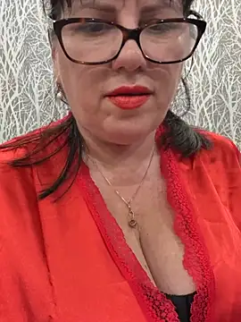 Snapshot of expensive_lady chatting on June 2026 06:13:02 PM expensive lady online show from June 2026 06:13:02 PM