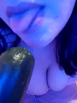 Lona Hot online show from April 2026 06:16:01 PM