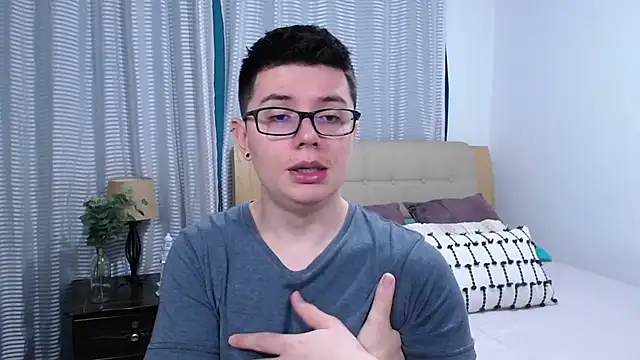 BlackFoXXX69 online show from April 2026 08:39:02 PM