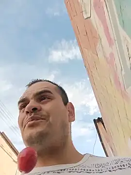 Edwin Q online show from June 2026 10:09:02 PM