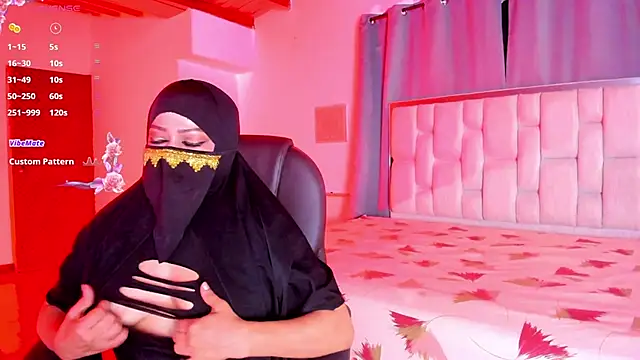 zafiro ziz online show from April 2026 12:30:01 PM