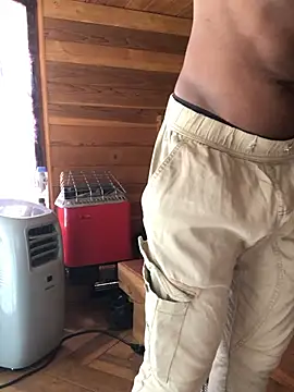 EricSwainn901 online show from May 2026 07:01:01 PM