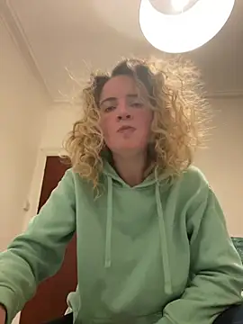 curlyirishgirl online show from March 2026 01:43:02 AM