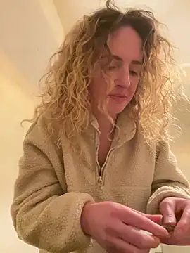 curlyirishgirl online show from March 2026 03:56:02 AM