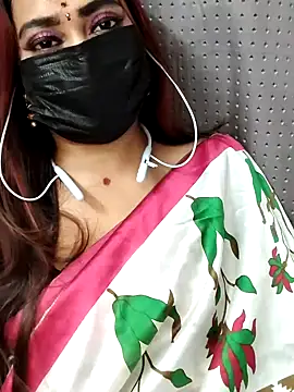 Snapshot of Cutie_Nila chatting on July 2026 05:22:01 AM Cutie Nila online show from July 2026 05:22:01 AM
