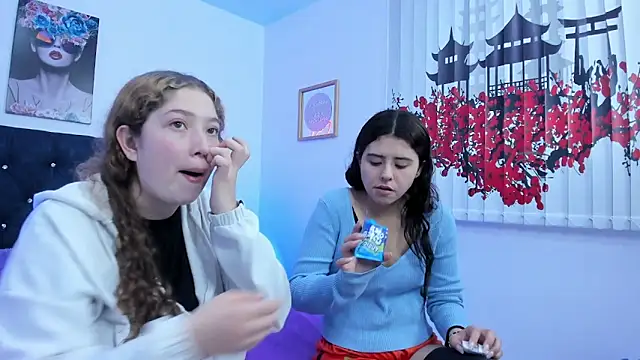 valeria and zoe online show from March 2026 05:20:02 PM