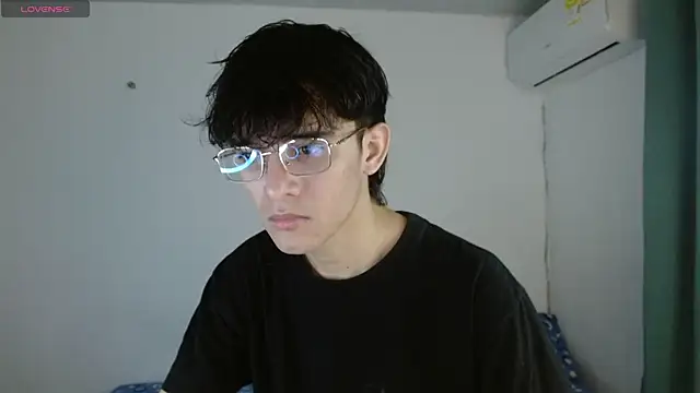 Snapshot of noah_millerx chatting on May 2026 04:41:02 AM noah millerx online show from May 2026 04:41:02 AM