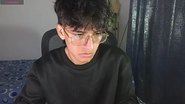 Snapshot of noah_millerx chatting on May 2026 04:30:01 AM noah millerx online show from May 2026 04:30:01 AM
