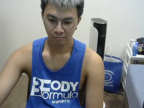 silverwolfwoof online show from May 2026 04:34:01 PM
