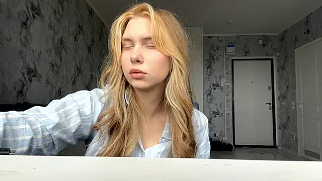 ShariLappas online show from March 2026 12:12:02 PM