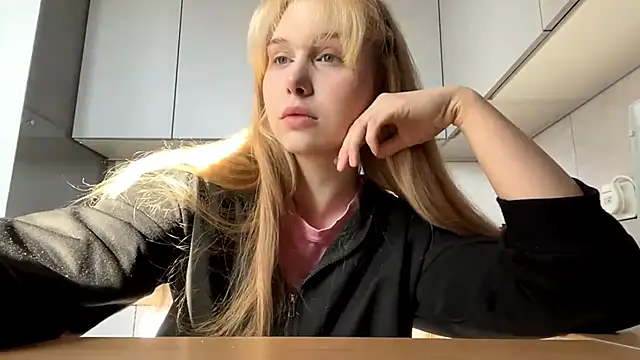 ShariLappas online show from March 2026 12:02:02 PM