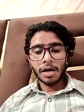 CoralN online show from March 2026 02:04:02 AM