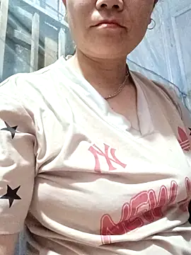 Lindxx-hot online show from April 2026 10:14:02 PM