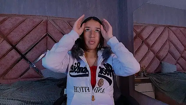 LilyRossi  online show from April 2026 12:53:02 PM