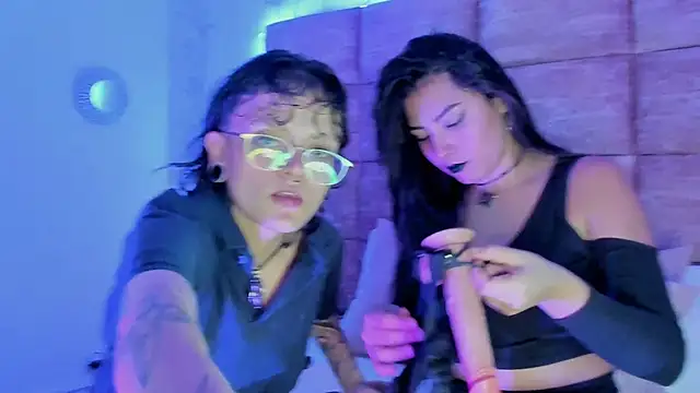 CaliferAndAurora online show from March 2026 03:51:02 AM