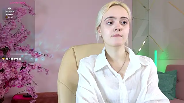 Bambi Bloom online show from March 2026 05:24:01 AM