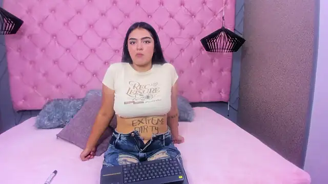 SARA HORNY- online show from March 2026 03:28:01 AM