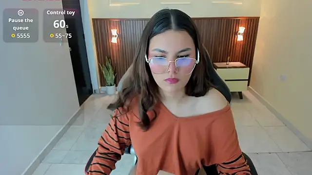 CLARA WARD1 online show from March 2026 12:38:02 PM