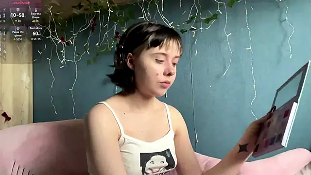 AueshaSimon online show from April 2026 05:08:02 AM