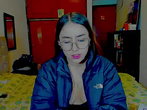 SquirtMaddiee  online show from March 2026 01:10:01 AM