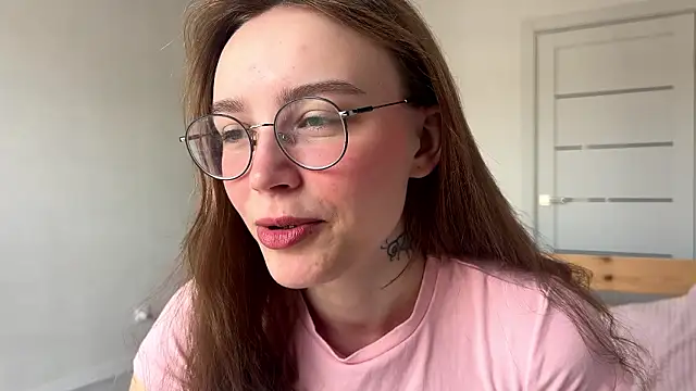 Lolatatee online show from March 2026 05:11:01 AM