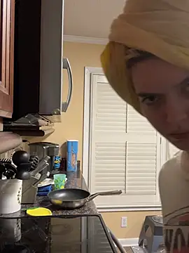 Snapshot of Rainsworld420 chatting on March 2026 01:22:02 AM Rainsworld420 online show from March 2026 01:22:02 AM