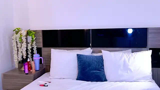 EmmaRicco online show from March 2026 02:04:02 AM