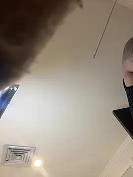 VioletaHills  online show from April 2026 12:19:02 PM